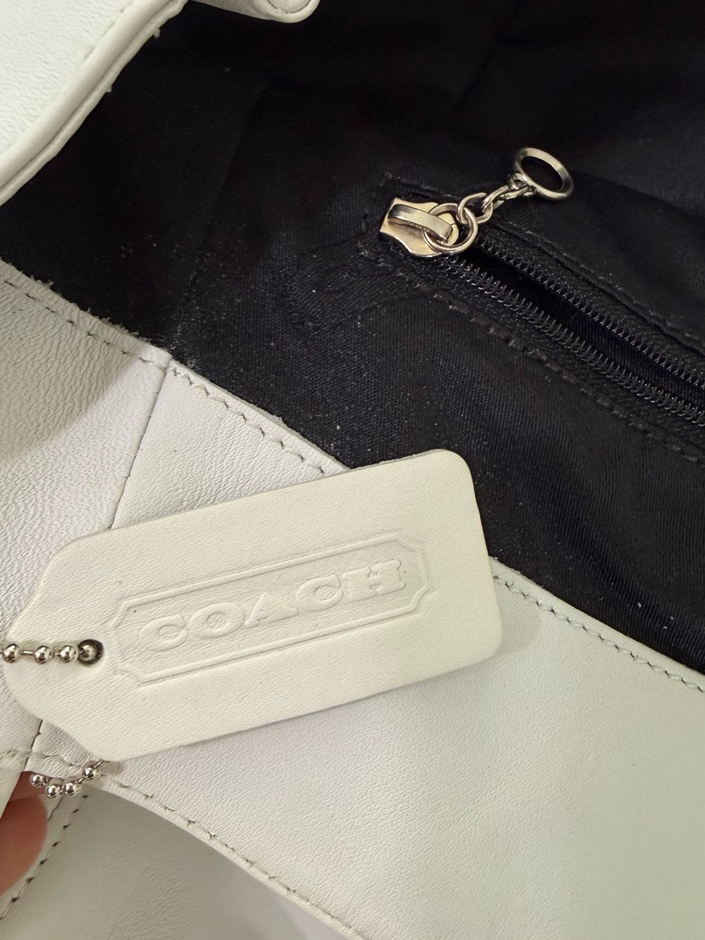 Coach White Leather Tote Bag | Large Shoulder Bag | Genuine Leather - Picture 9 of 10